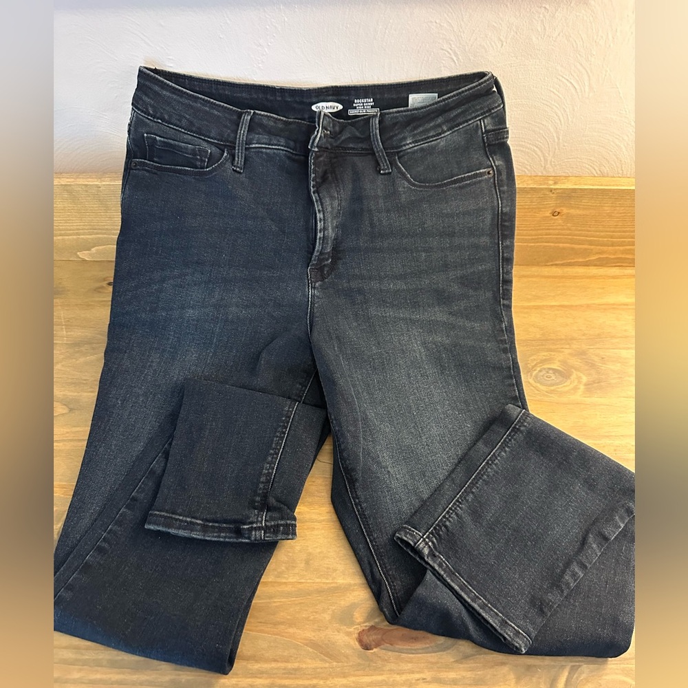 Old Navy Rockstar Super Skinny High Rise jeans